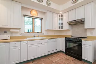 62 Fairview Ave, Northampton, MA 01060 - Photo 11