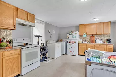 1061-1063 Pleasant St, Palmer, MA 01069 - Photo 9