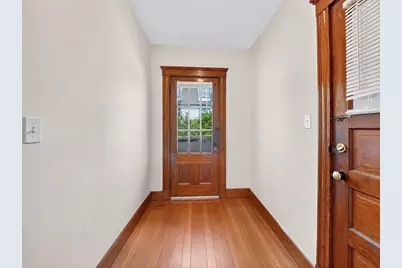 30 Clarendon Ave, Somerville, MA 02144 - Photo 7