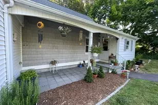 37 Henri St, Somerset, MA 02726 - Photo 5