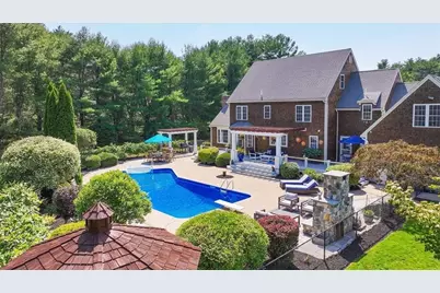 37 Wyndemere Ct, Plymouth, MA 02360 - Photo 3