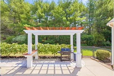 37 Wyndemere Ct, Plymouth, MA 02360 - Photo 37