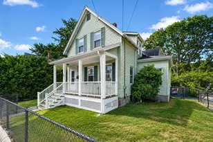 53 Henderson St, Arlington, MA 02474 - Photo 3