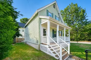 53 Henderson St, Arlington, MA 02474 - Photo 5