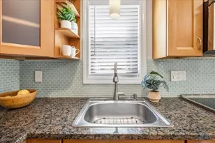 75 Bolton St, Boston, MA 02127 - Photo 9