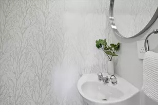 75 Bolton St, Boston, MA 02127 - Photo 13