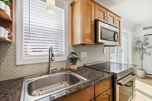 75 Bolton St, Boston, MA 02127 - Photo 11