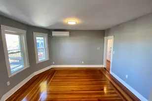 11 Dudley St, Cambridge, MA 02140 - Photo 5