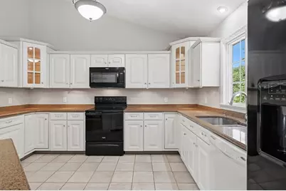 360 Woodland, Seekonk, MA 02771 - Photo 13