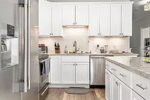 112 Main, Amesbury, MA 01913 - Photo 3