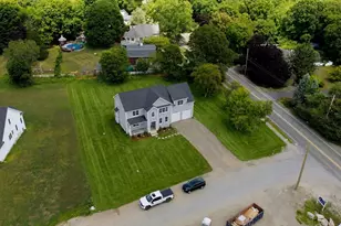 2 Jeffrey Dr, West Bridgewater, MA 02379 - Photo 3