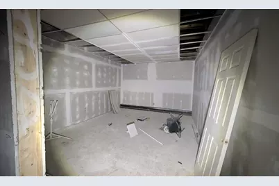 206 County St, New Bedford, MA 02740 - Photo 13