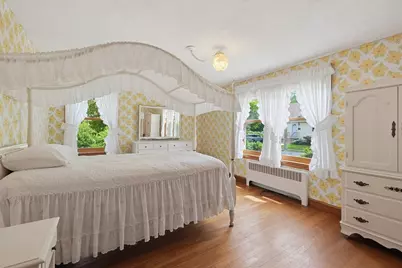 11 Preston St, Wakefield, MA 01880 - Photo 21