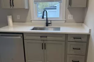 138 Allen St, Braintree, MA 02184 - Photo 5
