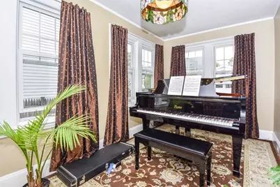 36 Whittier Rd, Medford, MA 02155 - Photo 5