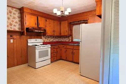 140 Pleasant Street, Weymouth, MA 02190 - Photo 15