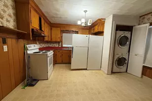 140 Pleasant St, Weymouth, MA 02190 - Photo 17