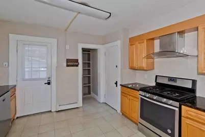 121 Dorset Street, Springfield, MA 01008 - Photo 7