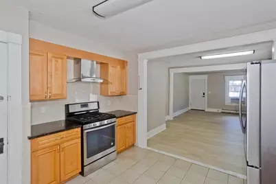 121 Dorset Street, Springfield, MA 01008 - Photo 9