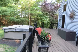14 Circle Dr, Dudley, MA 01571 - Photo 9