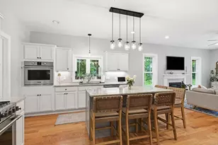 18 Pine St, Belchertown, MA 01007 - Photo 9