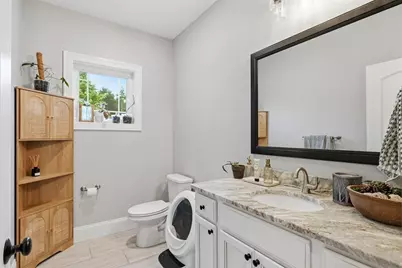 18 Pine St, Belchertown, MA 01007 - Photo 23