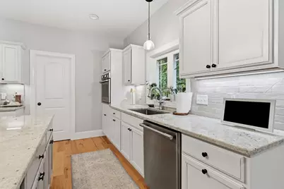 18 Pine St, Belchertown, MA 01007 - Photo 11
