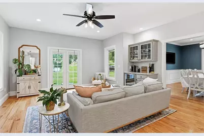 18 Pine St, Belchertown, MA 01007 - Photo 15