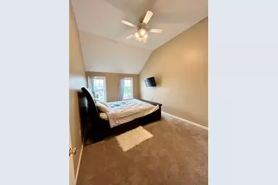 35 Fox Meadow Dr, Worcester, MA 01602 - Photo 15