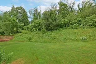 35 Fox Meadow Dr, Worcester, MA 01602 - Photo 23