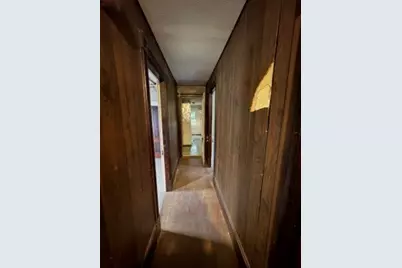 20 Hawthorne St, Springfield, MA 01105 - Photo 13