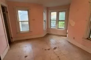 20 Hawthorne St, Springfield, MA 01105 - Photo 11