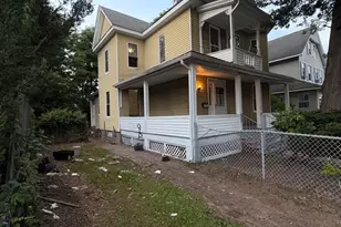 20 Hawthorne St, Springfield, MA 01105 - Photo 1