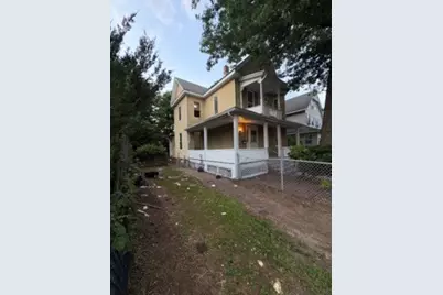 20 Hawthorne St, Springfield, MA 01105 - Photo 1