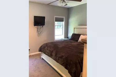 1677 Plymouth St, Bridgewater, MA 02324 - Photo 21