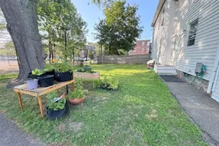 42 Faneuil St, Boston, MA 02135 - Photo 17