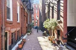 6 Goodwin Pl, Boston, MA 02114 - Photo 3