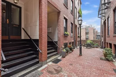 6 Goodwin Place #4, Boston, MA 02114 - Photo 5