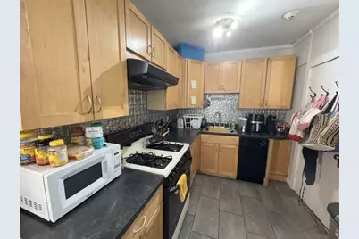 130 Sutherland Rd #7, Boston, MA 02135 - Photo 5
