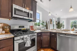 13 Meehan St, Boston, MA 02130 - Photo 7