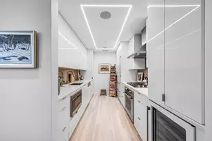 32 Traveler St, Boston, MA 02118 - Photo 9