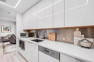 32 Traveler St, Boston, MA 02118 - Photo 11