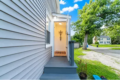 293 Shears St #2, Wrentham, MA 02093 - Photo 1