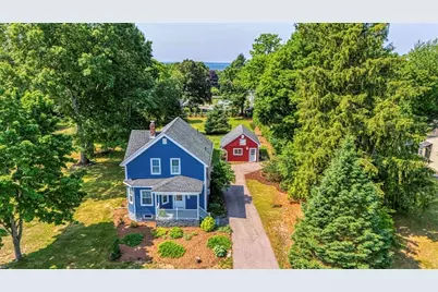 109 Jackson Ave, Somerset, MA 02725 - Photo 1