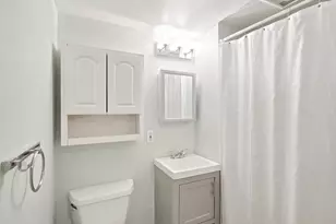 633 E Merrimack St, Lowell, MA 01852 - Photo 23