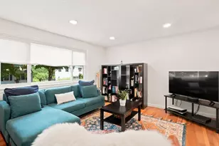 633 E Merrimack St, Lowell, MA 01852 - Photo 7