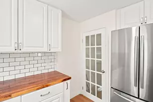 633 E Merrimack St, Lowell, MA 01852 - Photo 17
