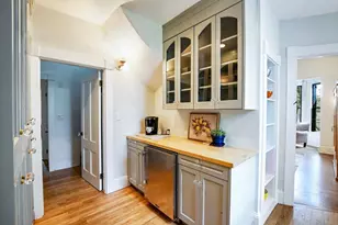 49 Hawthorn St, New Bedford, MA 02740 - Photo 9