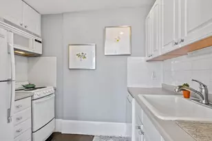 271 Dartmouth St, Boston, MA 02116 - Photo 11