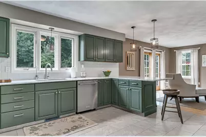 653 Lincoln St, Seekonk, MA 02771 - Photo 7